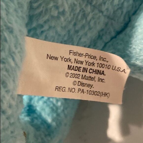 Vintage Winne the Pooh ‘Springtime Pooh’ Fischer Price Plush Toy - Picture 3 of 9